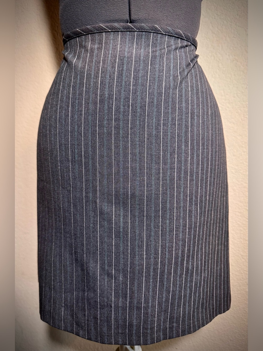 Vintage Y2K Grey Pin Striped Pencil Mini Skirt 3/4 XS